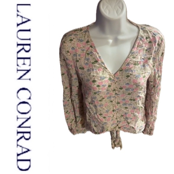 LC Lauren Conrad Tops - LC Lauren Conrad Floral Long Sleeve Blouse